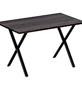 Table rectangulaire en bois foncé avec pieds en métal noir en forme de X. Design simple et moderne adapté à la salle à manger ou à l'espace de travail.