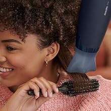 Sèche-cheveux avec accessoire de stylisation