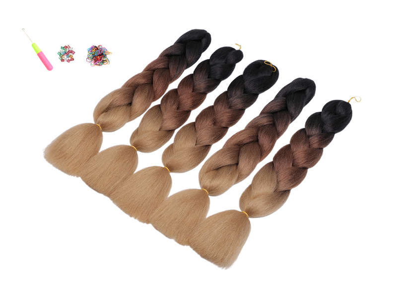 ShowJarlly braiding hair