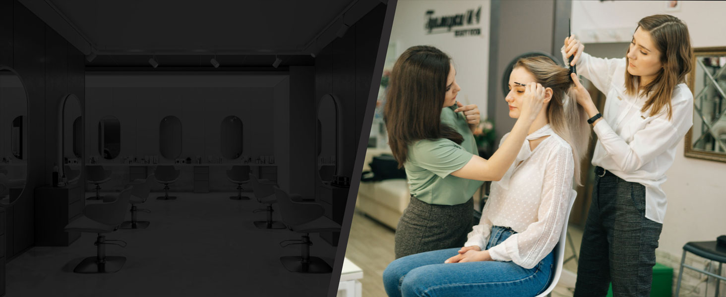 une femme est assise dans un salon de beauté et regarde la caméra.