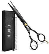 Plusieurs vues d'outils de toilettage professionnels, notamment des ciseaux à manche noir et des peignes aux détails métalliques.