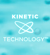 Le texte « CINÉTIQUE » et « TECHNOLOGIE » sont superposés en bleu. Cela semble faire partie du matériel de marketing du produit.