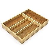 Organiseur de tiroirs ou séparateur de compartiments en bois présenté en bambou ou en bois clair. Comprend des sections réglables et une finition en grain de bois naturel.