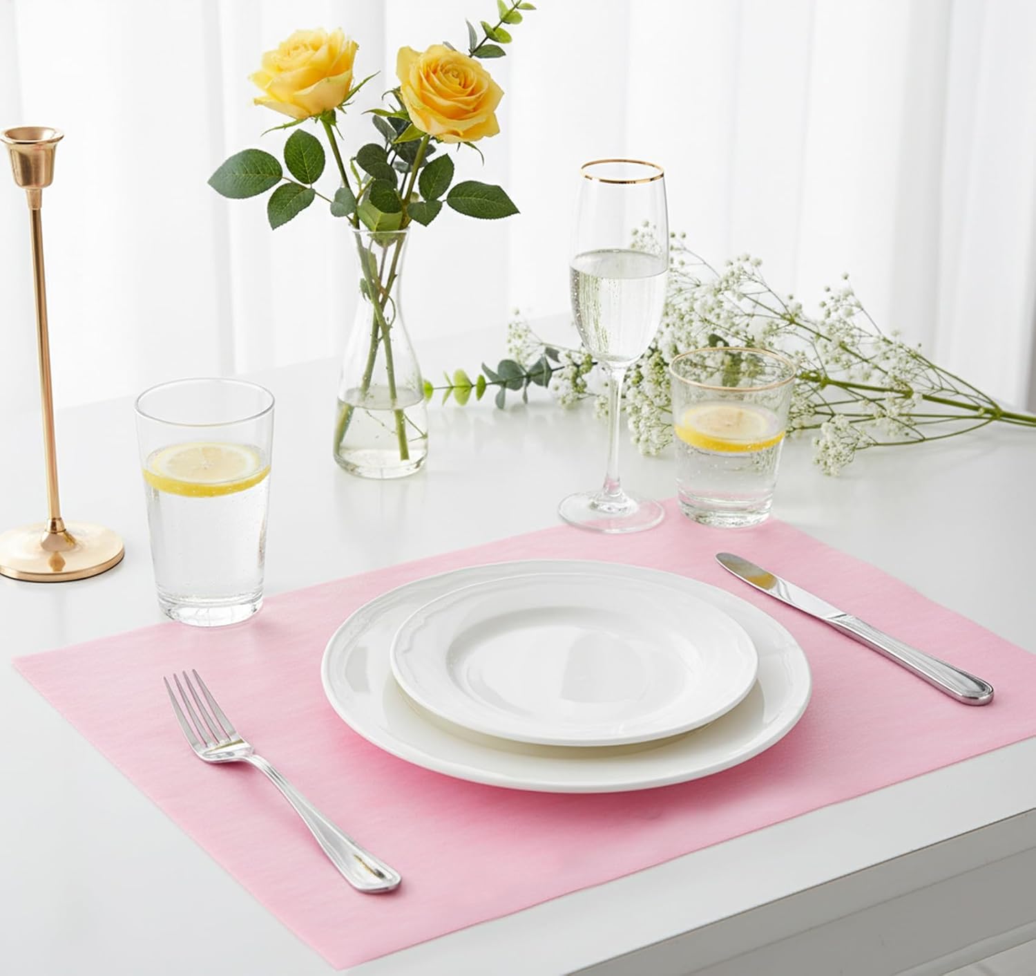 Chemin de table non tissé - ruban rose 23x300cm - 150 cœurs décoratifs