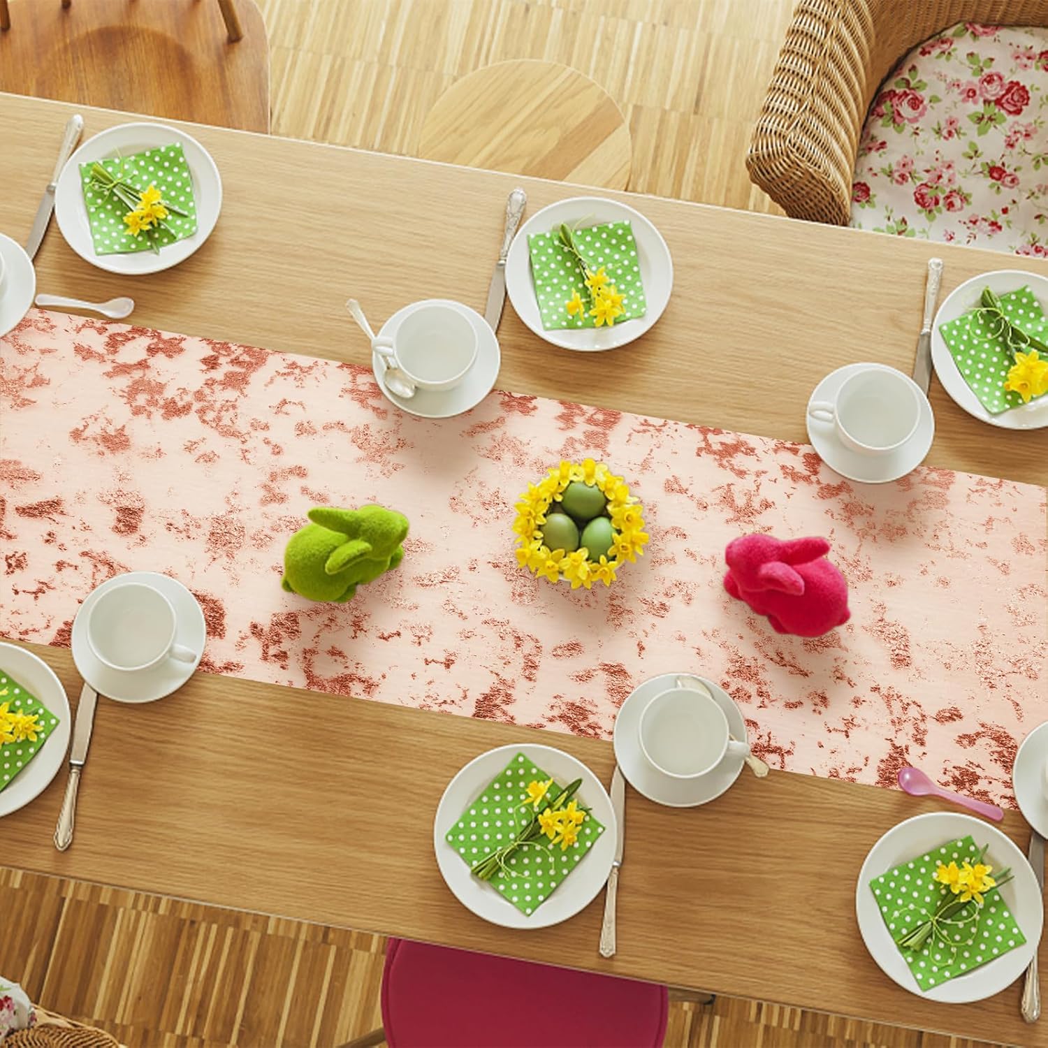 Chemin de table polyester - filet feuille or rose - 28cm x 10m – décor fête