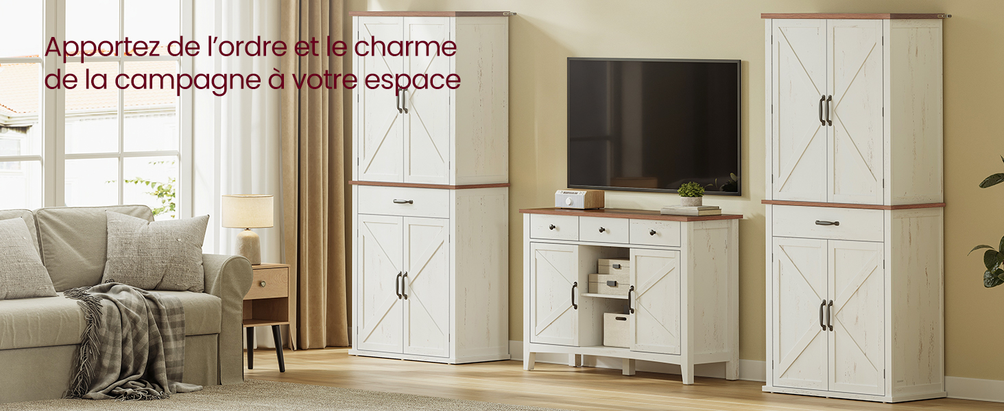 comprenant des armoires blanches de style fermier et un meuble TV aux accents de bois. Le texte se lit comme suit : « Apportez de l'ordre et le charme de la campagne à votre espace