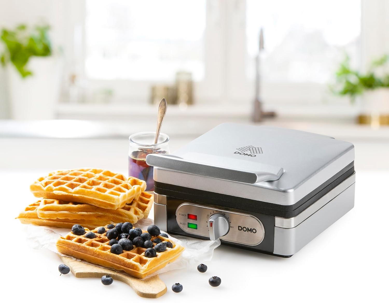 DOMO - gaufrier inox, 4x7 gaufres rectangulaires, 1400W, DO9047W