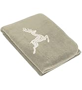 Plaid gris ou textile avec motif de silhouette de cerf blanc brodé ou imprimé dessus.