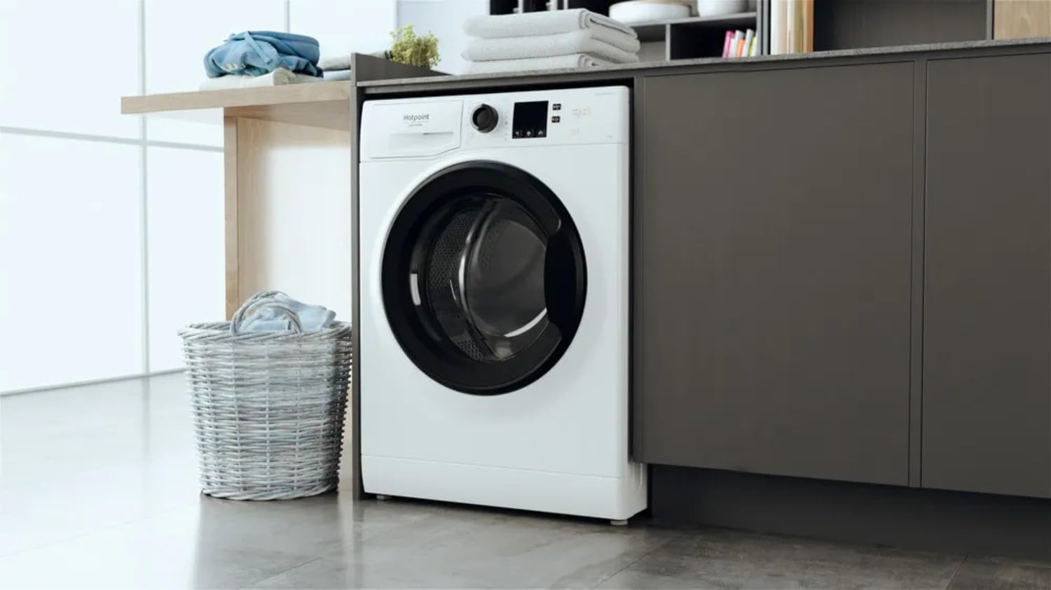 Hotpoint - Lave-linge série 10kg, 1400tr/min, Inverter, Steam Hygiene - NS1069CWKEUN