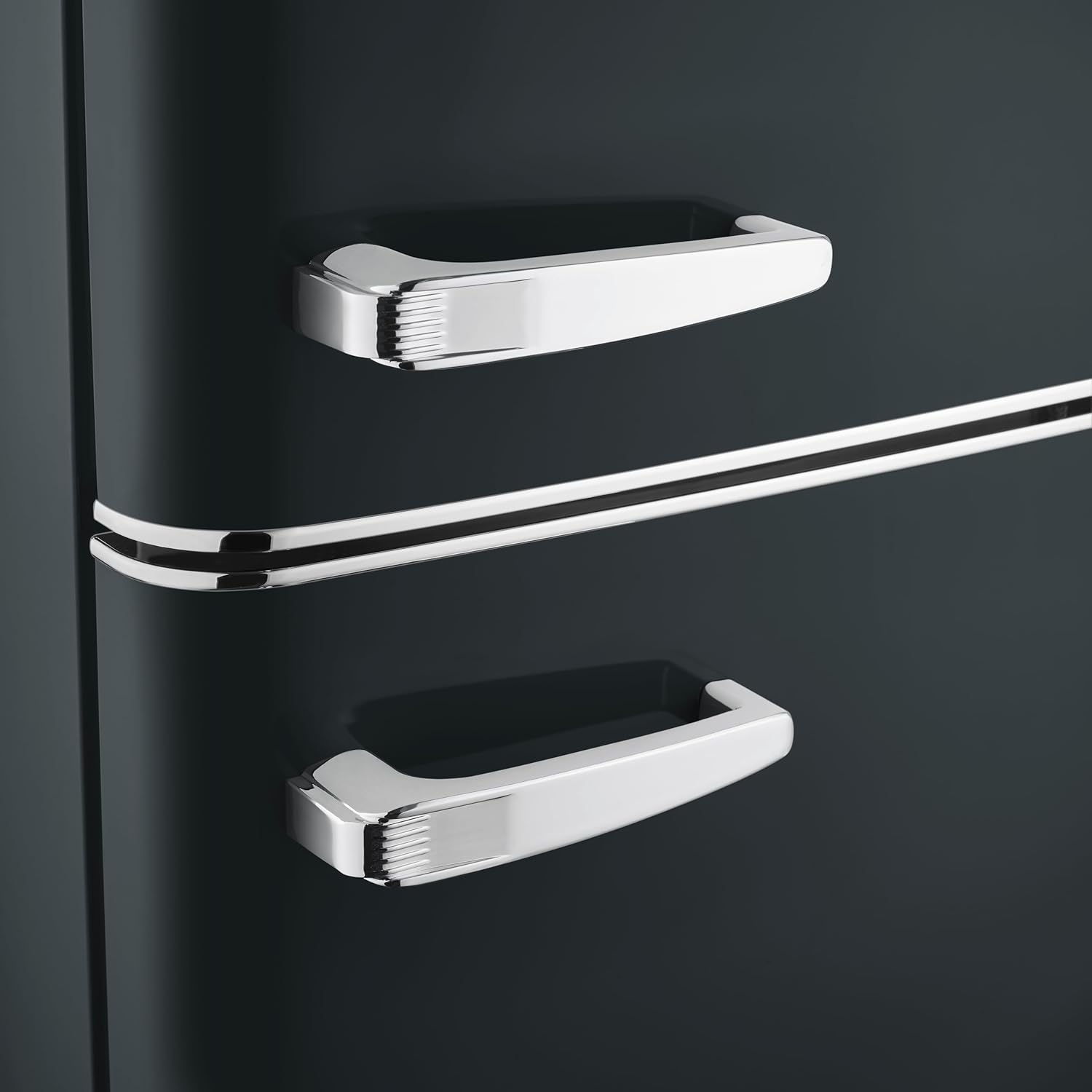 SEVERIN - Rétro 2 portes - 55cm - 246L, Classe D, noir mat, RKG 8984