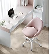 au revêtement rose tendre avec un design de siège baquet arrondi, montée sur une base à roulettes blanche, présentée sur un bureau blanc minimaliste