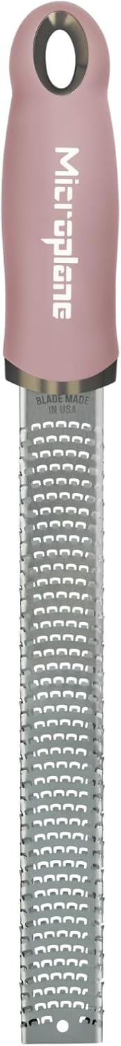 Microplane - Râpe zesteur Bouton de Rose - lame fine - Agrumes, parmesan, gingembre, chocolat - Fabriqué USA