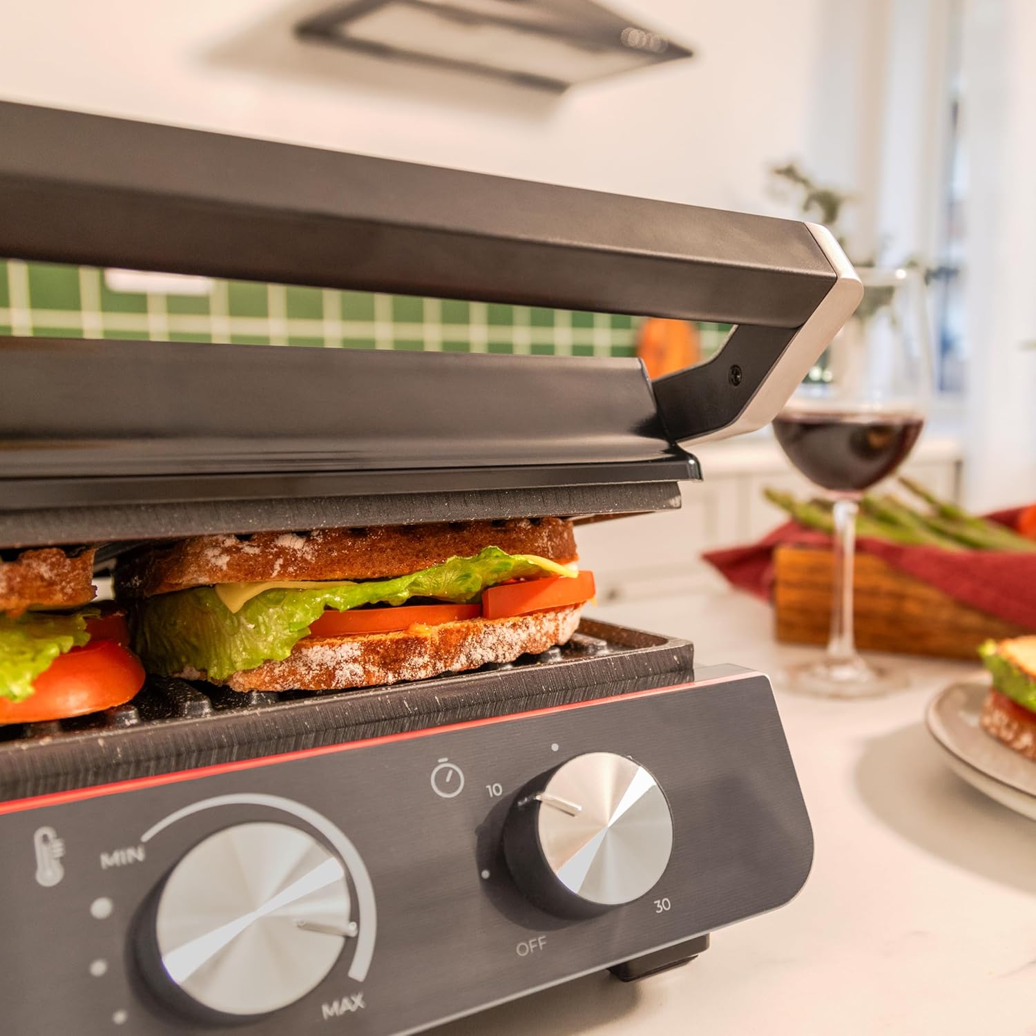 Cecotec - Rock'nGrill Blaze Neon - 29x23 cm - 2200W, plaques amovibles, ouverture 180°