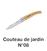 avec manche en bois et lame en acier inoxydable. Le texte indique qu'il s'agit d'un modèle numéro 08.
