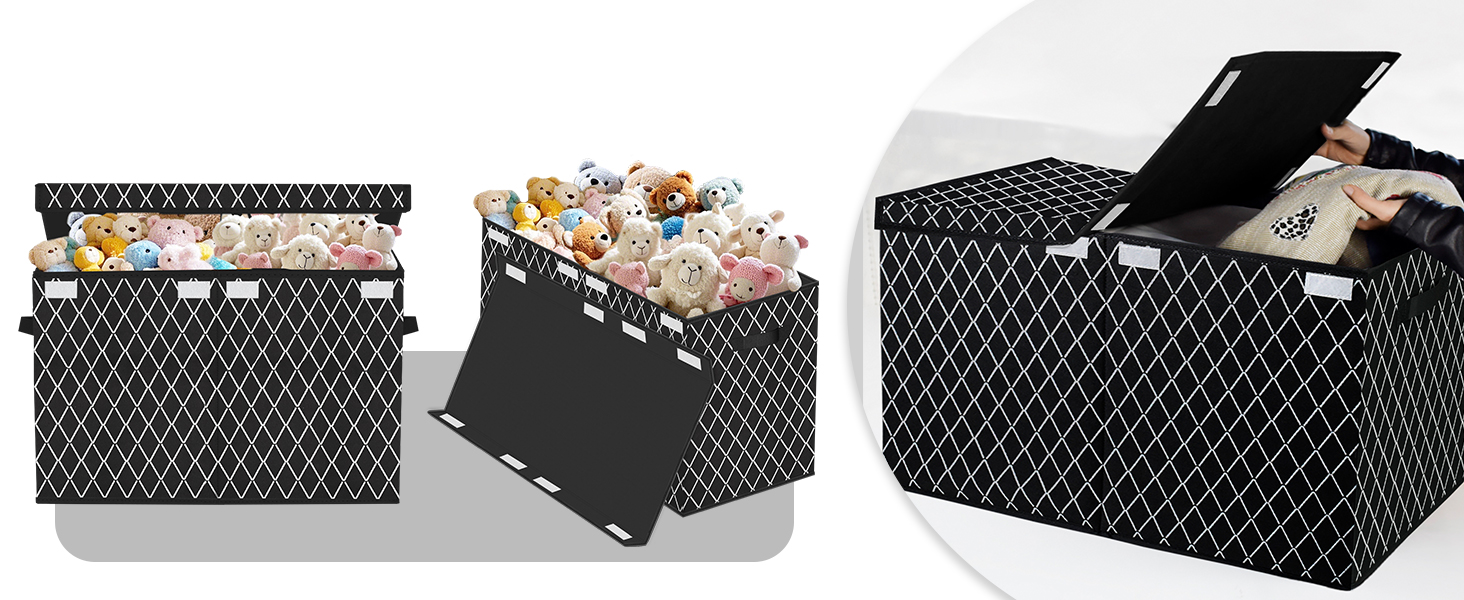 avec motif losange noir et blanc. Montré vide, rempli de jouets et avec le couvercle ouvert. Dispose d'une construction robuste et d'une grande capacité d'organisation des articles.