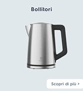 Le texte se lit comme suit : « Scopri di più >'. Plusieurs vues d'une bouilloire électrique en acier inoxydable avec poignée noire, montrée sous différents angles sur fond blanc.