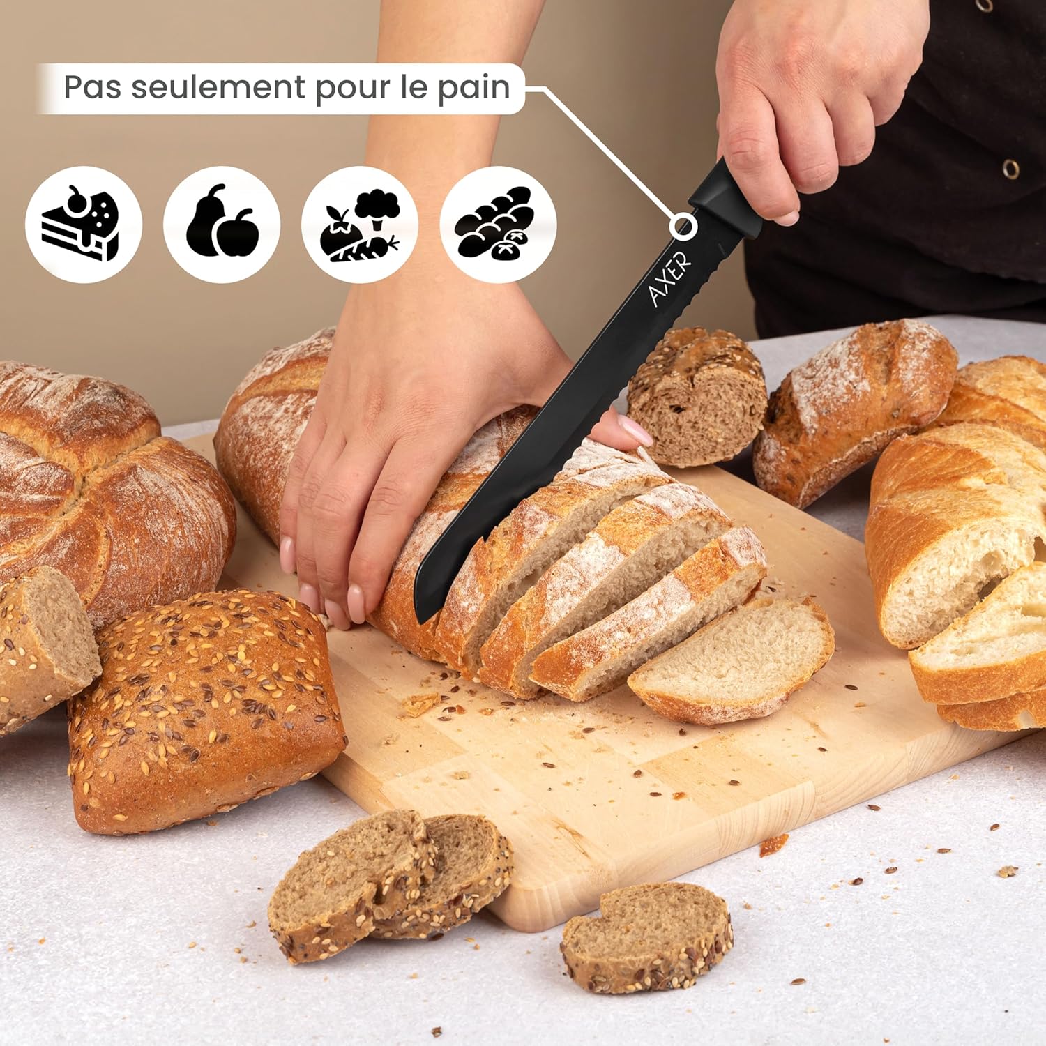 Couteau à pain - lame noire 20cm - étui inclus, livré en boîte