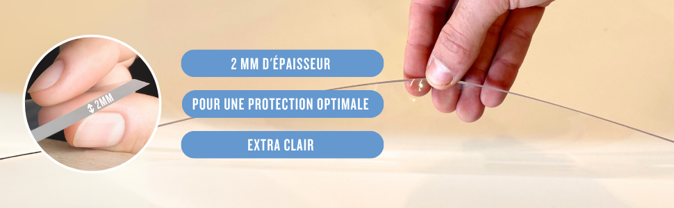 Le texte indique « PROTECTION UV PURE SPF 50+ », « EXTRA GLOW ». Démonstration rapprochée de l'application d'un produit montrant une crème ou une lotion appliquée sur la peau.