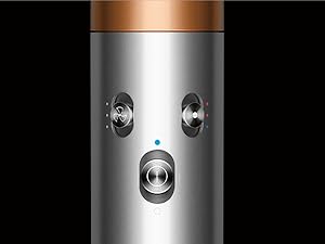 Un gros plan sur les boutons de réglage situés sur la poignée du Dyson Airwrap.